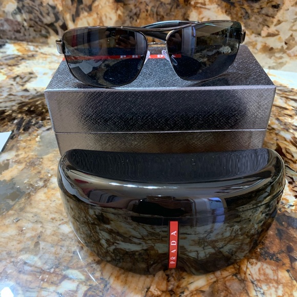 Sunglasses men’s - Picture 1 of 6